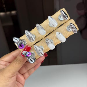 Chrome nails