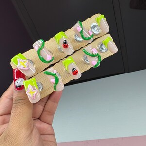 Garden Lady bug Nails
