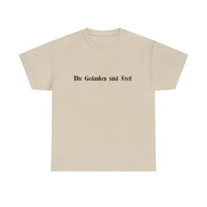 Camiseta revolucionaria "Los pensamientos son libres". Perfecta para el día a día, para protestar sutilmente y para provocar la reflexión. imagen 9