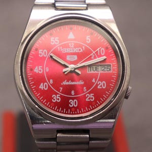 Rare vintage Seiko 5 Automatic Railway Time day date movement no. 6106 Japan Made men&#39;s watch