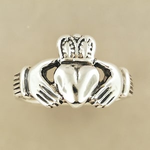 Anillo Claddagh celta grueso para hombre en plata de ley o bronce, anillo de boda irlandés, anillo de amor irlandés, joyería tradicional irlandesa, regalo