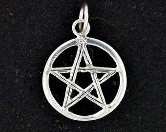 Small Two Sided Pentacle Pendant in 925 Silver or Bronze, Small Pentacle Charm Jewelry, Small Star Charm, Jewellery Gift for Wicca Pagan