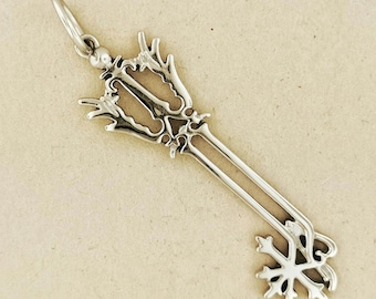 Kingdom Hearts Oathkeeper Keyblade Pendant In Stainless Steel KH Keyblade Pendant Video Game Pendant