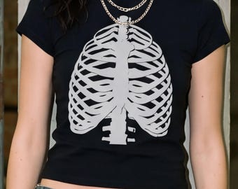 Skeleton Baby Tee: Halloween Y2K Cropped T-Shirt Featuring Rib Cage, 2000s 90s Aesthetic Graphic Tee