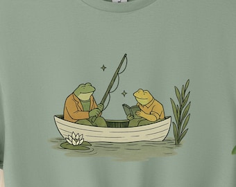Frog Shirt, Retro Vintage Graphic Tees, Cute Toad Shirt, Nature Shirt, Book Lovers Shirt, Oversize Cotton Washed Tee