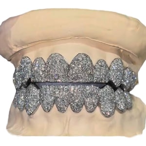Custom Bustdown Snowset,mosaic set Grillz with Lab Diamonds , Silver, 10K, 14K Gold,Yellow, White, Rose – High Polish & Quality