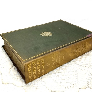 ANTIQUE Charles Dickens The Old Curiosity Shop Hardcover 1905 Scribners Volume 1