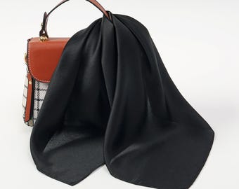 Sciarpa Quadrata In 100% Seta Di Gelso 68x68 Cm – Bandana Di Lusso Per Collo, Capelli O Borsa, Stampa Floreale, Accessorio Elegante E Ipoallergenico Donna