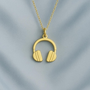 Headphone Necklace – 925 Sterling Silver Music Jewelry Gift, Minimal Pendant for Music Lovers, Unisex Necklace for DJs, Musicians and Artist