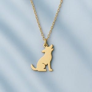 Minimalist Coyote Necklace, 925 Sterling Silver Howling Coyote Pendant, Animal Lover Jewelry, Nature Inspired Dainty Cable Chain