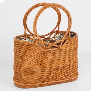 Sac en rotin Sundung Batik - Sac à bandoulière d'été - Sac en paille pour femme - Cadeau pour elle - Sac de plage à poignée supérieure - Sac à main en rotin Bali - Panier bohème