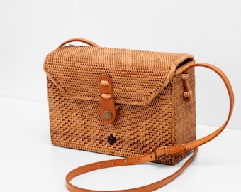 Envelope Rattan Bag - Trendy Handmade Summer Bag - Women Straw Bag - Gift For Her - Crossbody Beach Bag - Bali Rattan Purse - Woven Boho Bag
