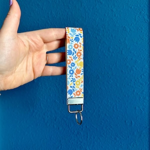 Handmade Faux Leather Floral Design Wristlet Keychains