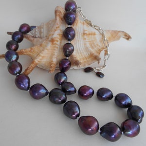 Purple pearl necklace