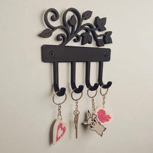 Modern Key Holder For Wall – Wall Key Rack with 4 Hooks – Minimalist Entryway Key Hanger Organizer - Custom Key Holder