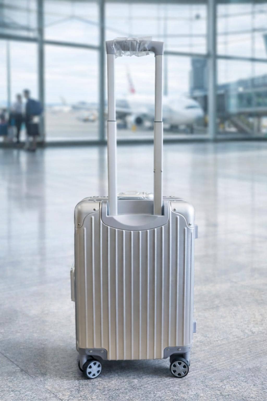 RAYKONG Valise Cabine ABS 55x40x20cm (44L) - Capacité Maximale - Petites valises de Voyage légères 20 Pouces - (RK03|Argent