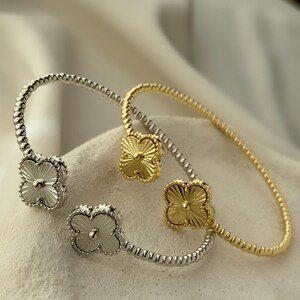 Gold-Plated Clover Cuff Bracelet – Stylish & Trendy Open Bangle for Women, Everyday Wear Fashion Jewelry in Gold , Silver