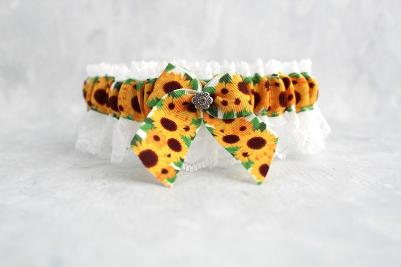 Sunflower Garter for Bride Rustic Wedding Lace garter. Sunflower Bridal Garter Sunflower Wedding Garter Sunflower Wedding