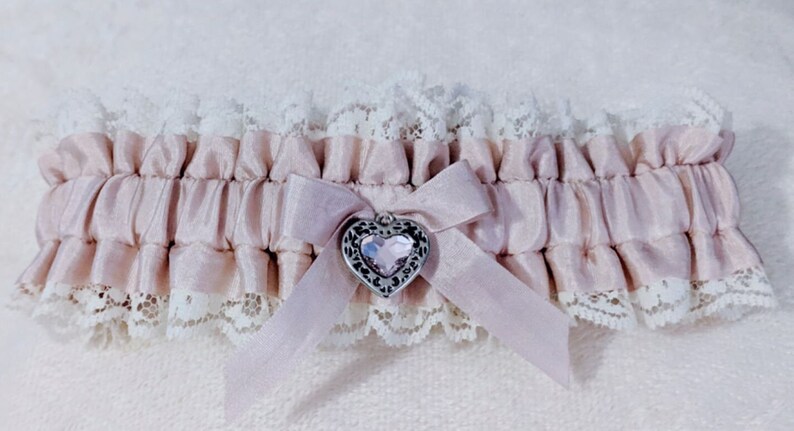 Blush Silk Wedding Garter Victorian Bridal Garter 100/% Silk Keepsake Garter Heirloom Gift for Bride Garter in Gift Box.