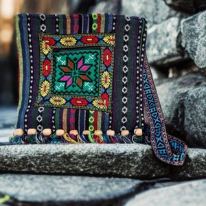 Handmade Moroccan Leather Shoulder Bag – Carved Crossbody for Women & Men – Ethnic Handbag – Mother’s Day Gift Idea