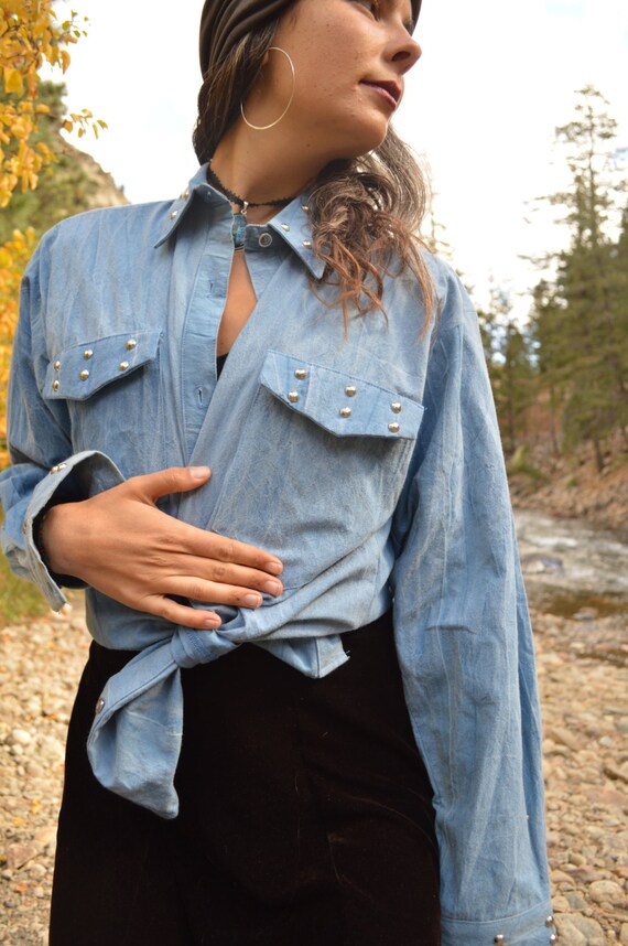 Vintage 80s Light Blue Denim Silver Studded Button