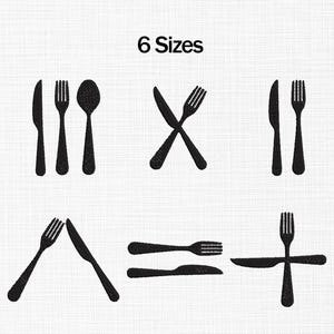 Puede incluir: Siluetas negras de cubiertos, incluyendo cuchillos, tenedores y cucharas, dispuestas en varias configuraciones sobre un fondo blanco. El texto "6 Sizes" está en la parte superior. La imagen muestra diferentes arreglos de los cubiertos.