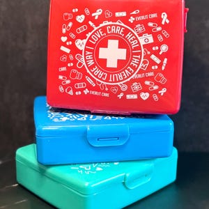 Compact First Aid Kit in Travel Case | Emergency Medical Mini Kit | Tier One Essentials