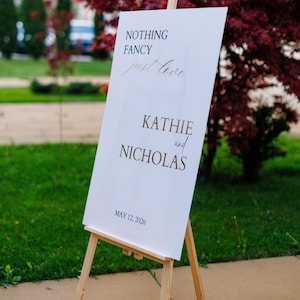 Gold Mirror & White Acrylic Wedding Welcome Sign: Personalized Reception Decor