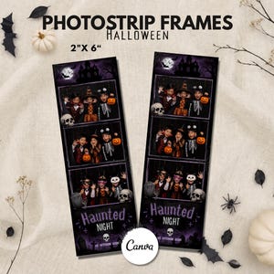 Puede incluir: Dos marcos verticales para tiras de fotos con temática de Halloween que miden 5,08 cm por 15,24 cm. Cada marco presenta un fondo de casa embrujada morada con tres espacios para fotos de niños disfrazados y el texto Haunted Night.