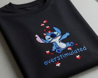 Gesticktes Stitch Shirt, überreiztes gesticktes T-Shirt, süße blaue Alien-Stickerei, ästhetisches Stitch Top, trendiges Charakterkleid, Geschenk