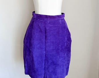 Vintage 1980s Purple Suede Mini Skirt / XS