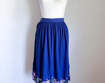 Vintage 1980s Bali Cutwork Lace / Crochet Skirt / S