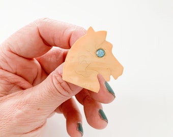 50% OFF...last call // vintage 1930s/40s bakelite horse head brooch