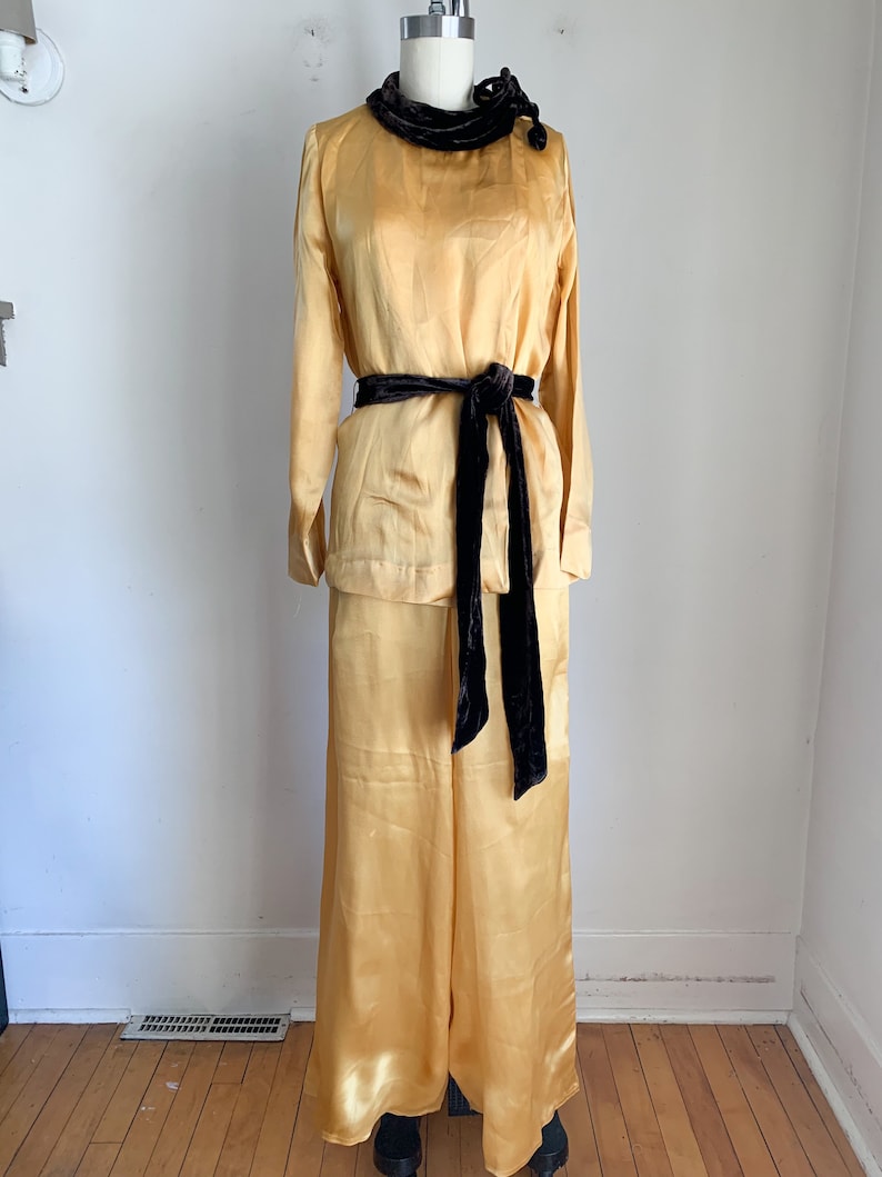 Vintage 1930s Mustard Silk Satin & Velvet Beach Pajamas / XS image 8