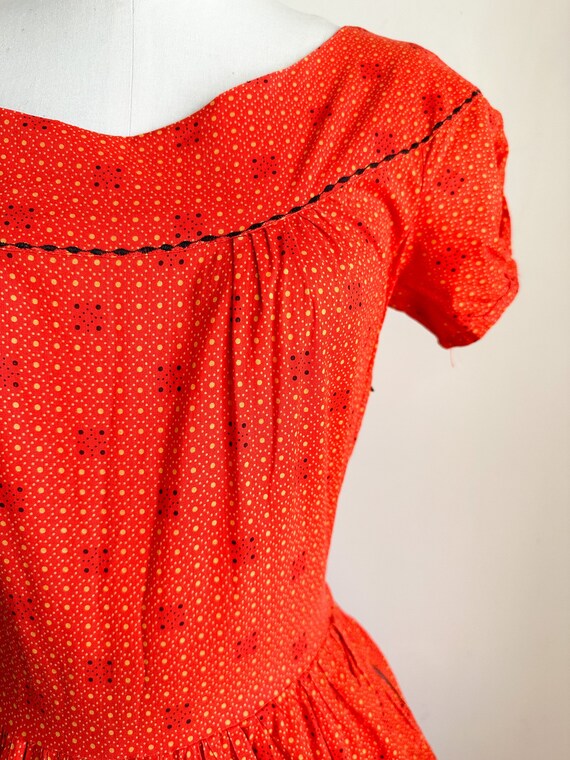 Vintage 1940s Red Patterned Swing Dress / XS - image 3