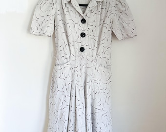 Vintage 1930s - 40s Crescent Moon / Floral Cotton Dress / XXS