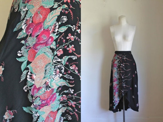 Vintage 1970s Fruit & Vegetable Novelty Print Wrap