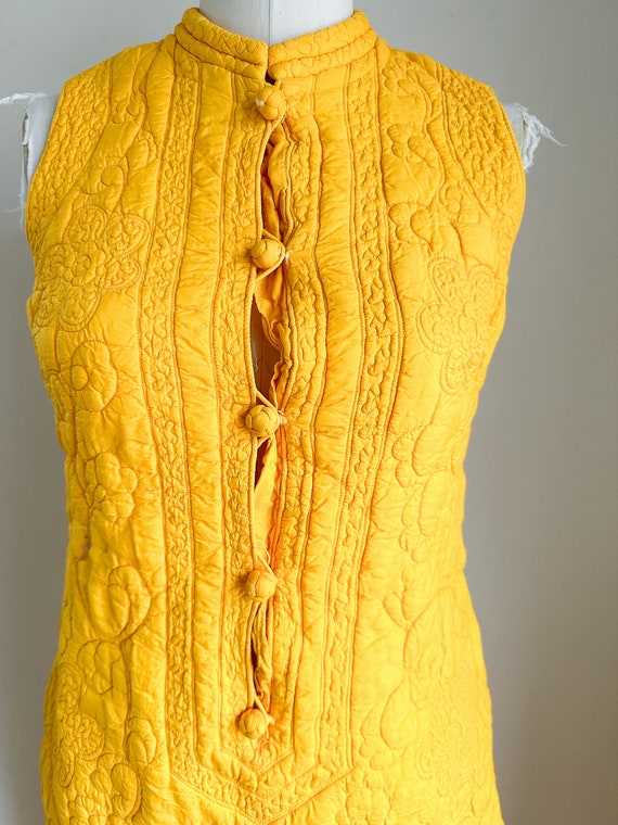 Vintage 1960s Marigold Quilted Silk Blend Dress /… - image 4