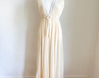 Vintage 1980s Apricot Nightgown / M-L
