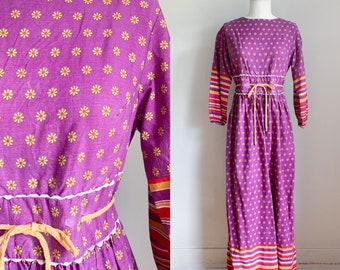 Vintage 1960s Folklore Maxi Dress / M