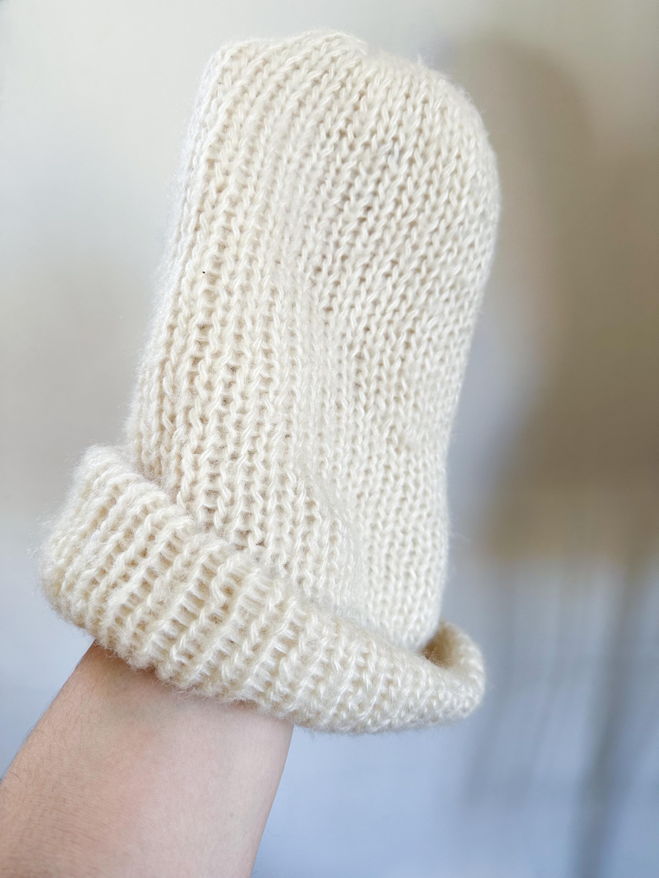 Italian Vintage 70s/80s Wool-Blend Chunky Knit Hat – Cream/Oat ❄️ Vintage 1970s Cream Knit Beanie Hat - Etsy main image 4