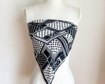 Écharpe vintage en soie à pois noirs et blancs