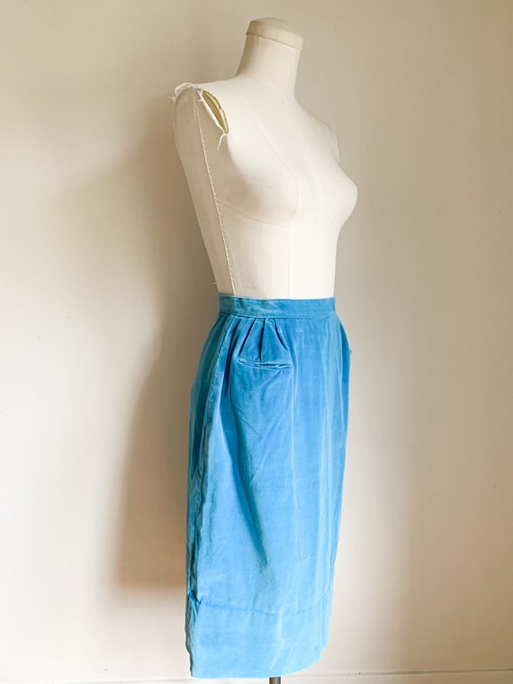 Vintage 1960s Turquoise Velvet Pencil Skirt / XS - image 5