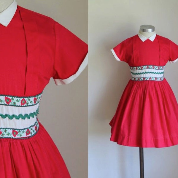 vintage 1950s girl's dress - HOLIDAY CHEER red & green party dress / 7yr