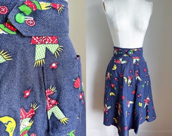 Vintage 1970s Scarecrow Novelty Print Faux Denim Wrap Skirt / XS-S