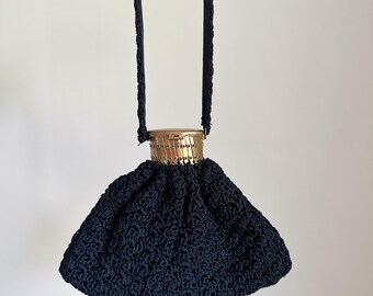 Vintage 1930s Knit Bag with expansion gatetop frame