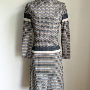 Vintage 1970s Gray & Beige Sweater Dress / S image 2