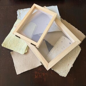 Cornice per carta | Cornice in legno fatta a mano per cartoline, inviti e altro (A5 e A6)
