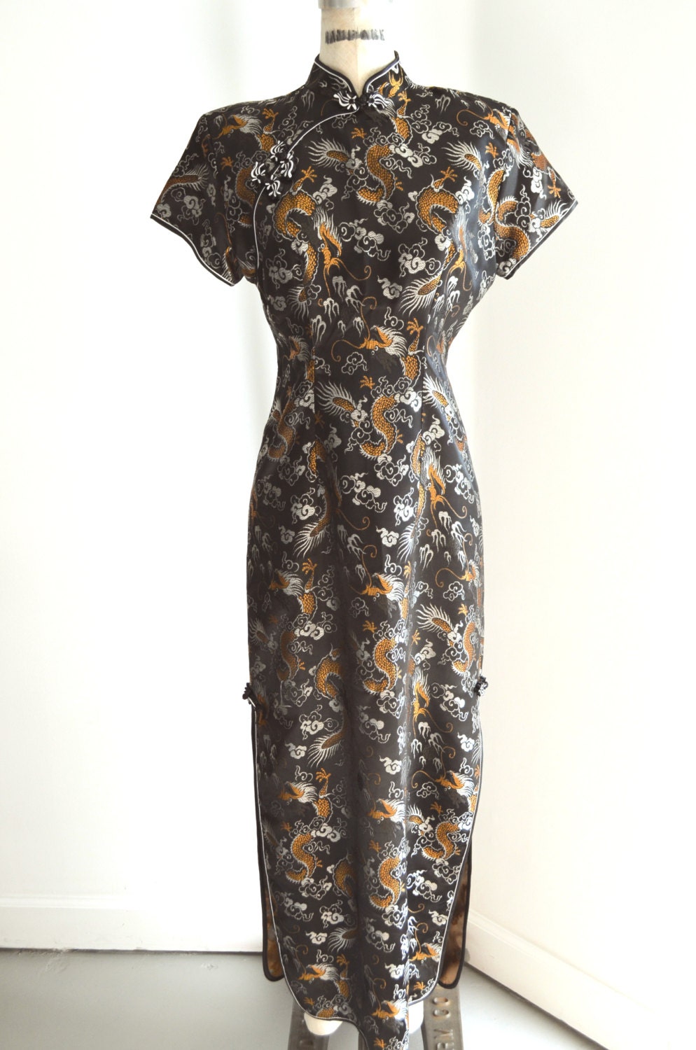black and gold cheongsam