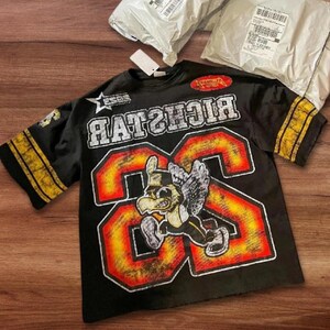 Camiseta grande com estampa gráfica de letras de desenho animado hip-hop Y2K, camiseta de algodão gótica unissex com gola redonda.